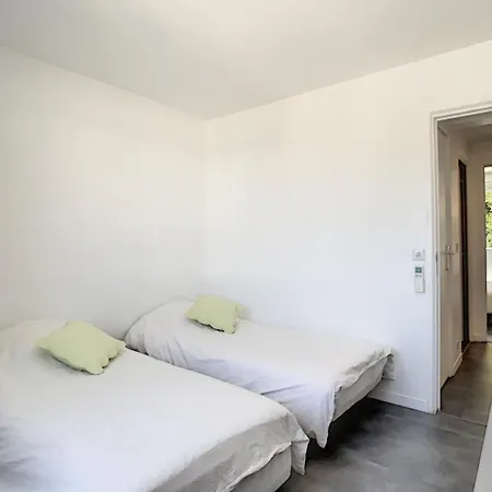 Lägenhet Berlioz Garden - Jardin,free Parking,ac,wifi