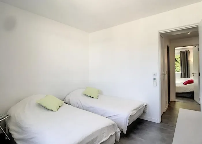 Berlioz Garden - Jardin,free Parking,ac,wifi Antibes